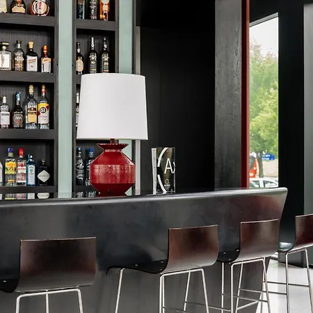 Axis Viana Business & 4*