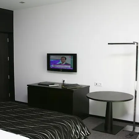 Hotel Axis Viana Business &