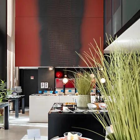 Hotel Axis Viana Business & 4*