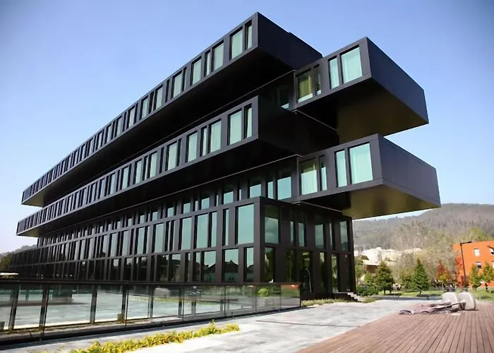 Axis Viana Business & 4*