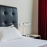 Hotel Axis Viana Business &
