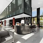فندق Axis Viana Business &