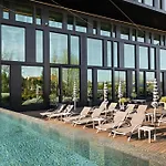 فندق Axis Viana Business &