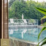Hotel Axis Viana Business & 4*