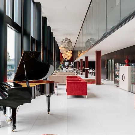 Axis Viana Business & Otel