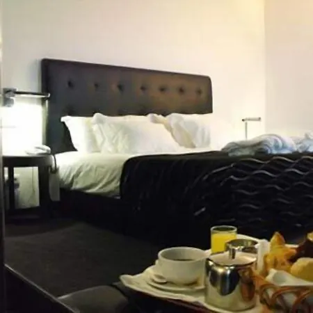 Axis Viana Business &