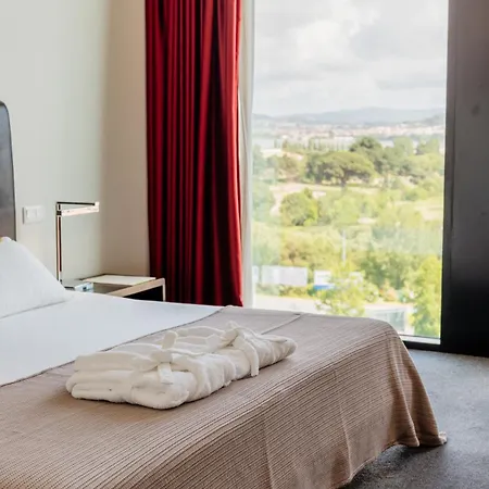 Hotel Axis Viana Business &