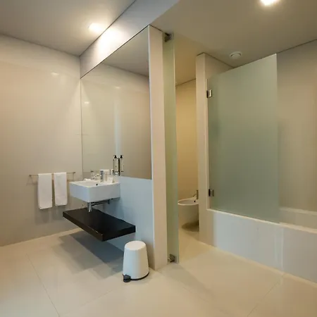 Axis Viana Business & Otel 4*