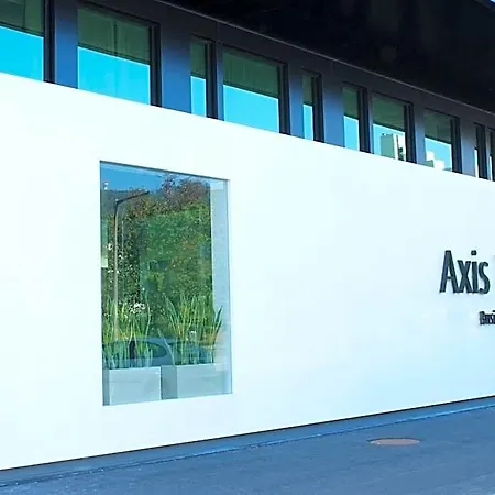Axis Viana Business & 4*