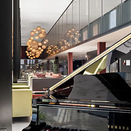 Hotel Axis Viana Business &