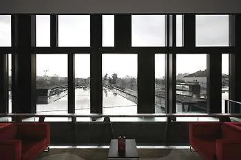 Axis Viana Business & Hotel