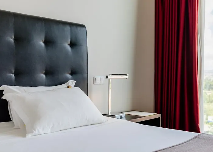 Hotel Axis Viana Business &