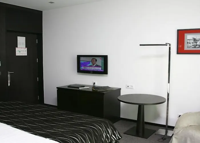 Hotel Axis Viana Business &