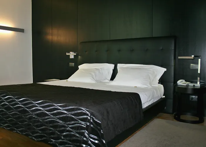 Axis Viana Business & Hotel 4*