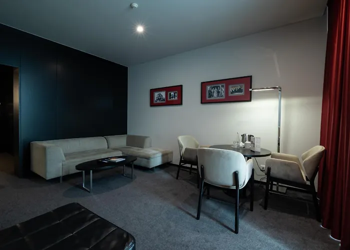 Axis Viana Business & Hotel