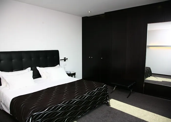 Axis Viana Business & Hotel 4*