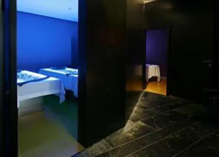 Axis Viana Business & Hotel 4*